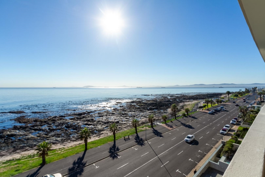 3 Bedroom Property for Sale in Mouille Point Western Cape